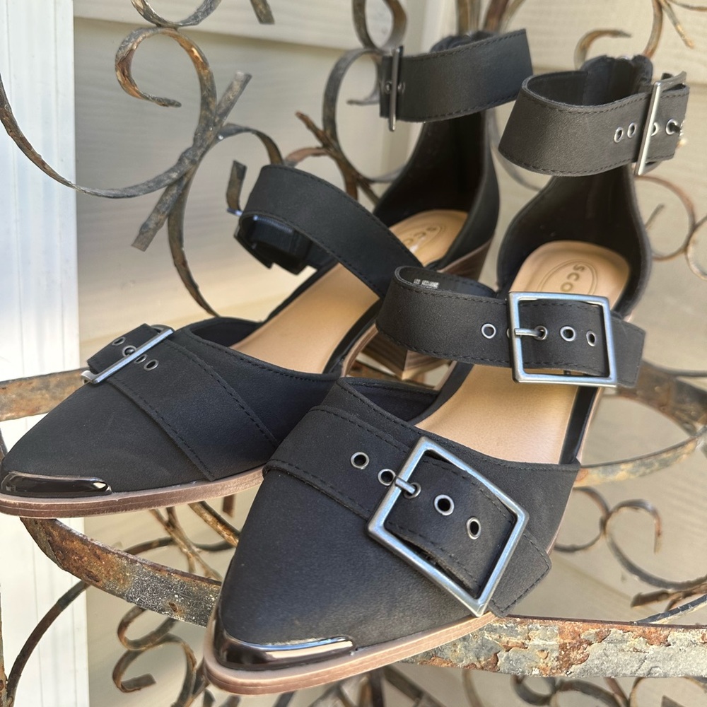 Scoop Women's Three Strap Block Heel Sandal Size 8.5